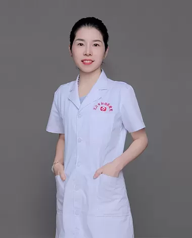 王立青
